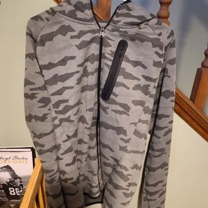 Mens XL Buffalo camo fleece zip up jacket